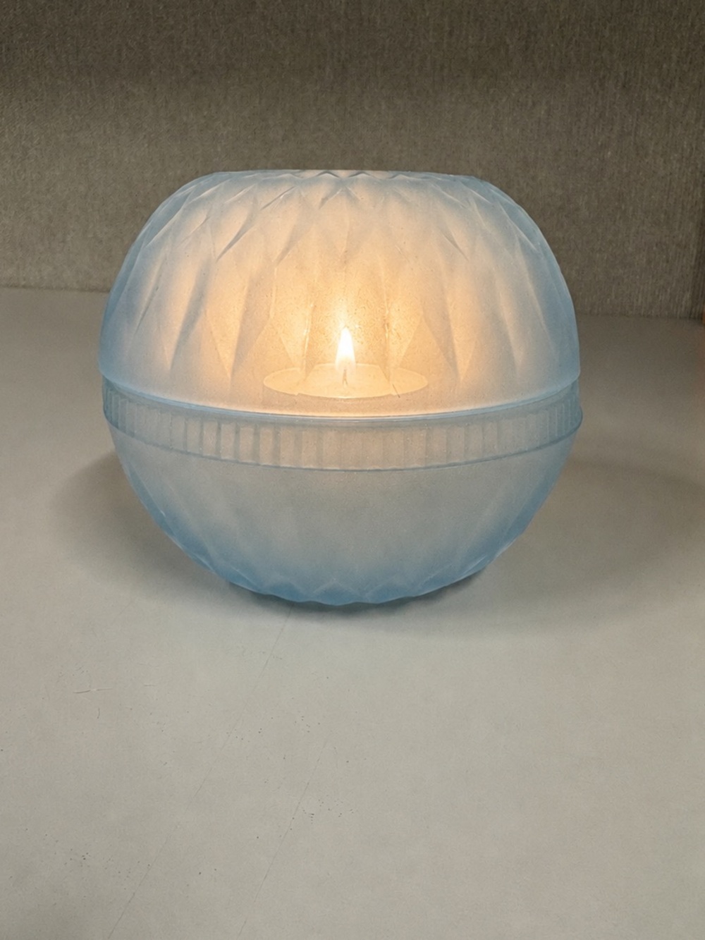 VTG Indiana Glass Frosted Light Blue Satin Diamond Point Fairy Lamp - Picture 11 of 11